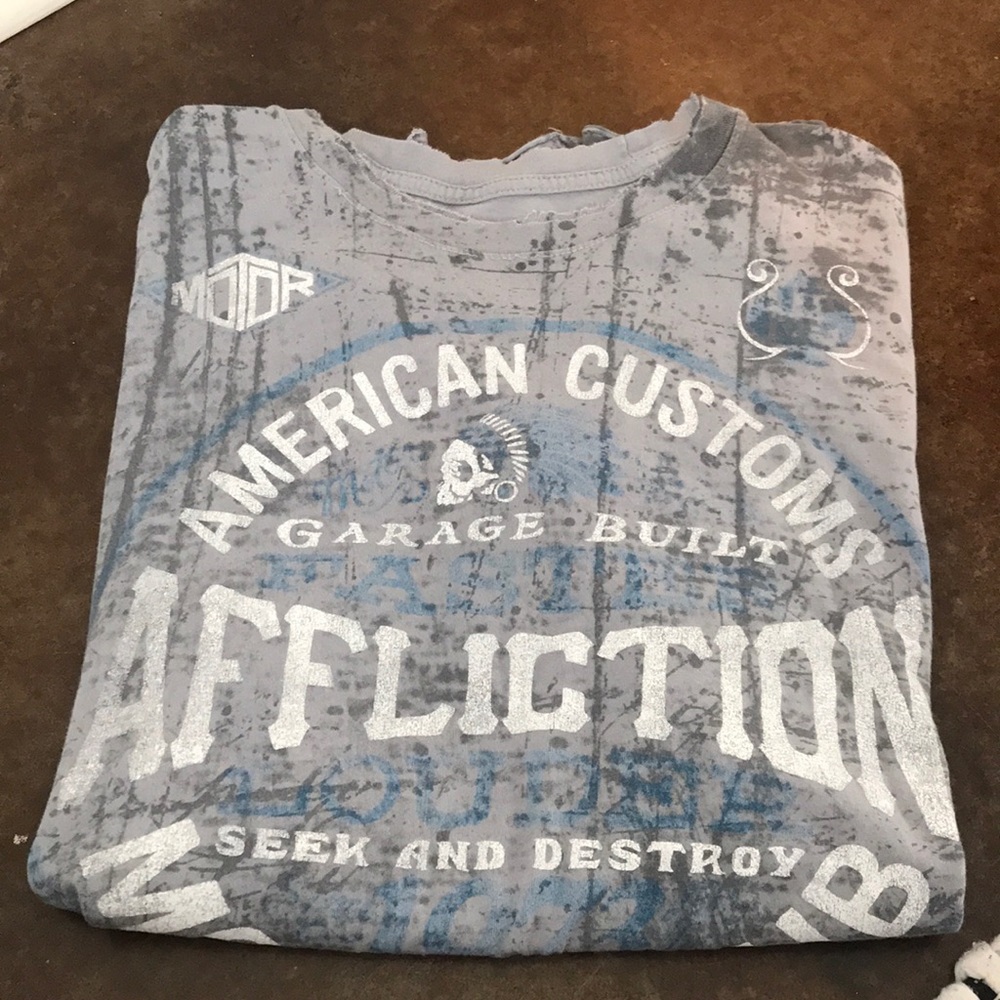 Men’s Affliction Tee XL